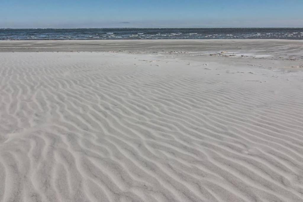 Pelican Point Unobstructed Beach Views Beach Access Out Back Door! Harbor Island Extérieur photo