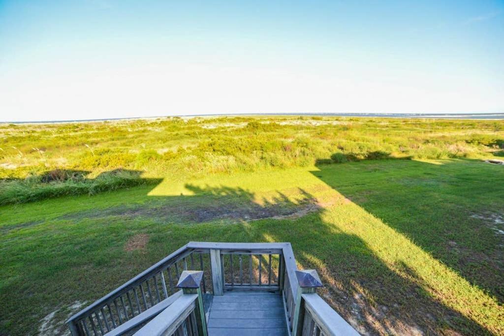 Pelican Point Unobstructed Beach Views Beach Access Out Back Door! Harbor Island Extérieur photo