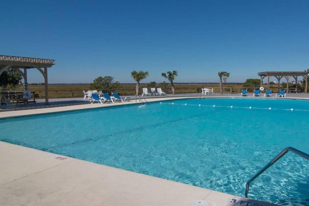 Pelican Point Unobstructed Beach Views Beach Access Out Back Door! Harbor Island Extérieur photo
